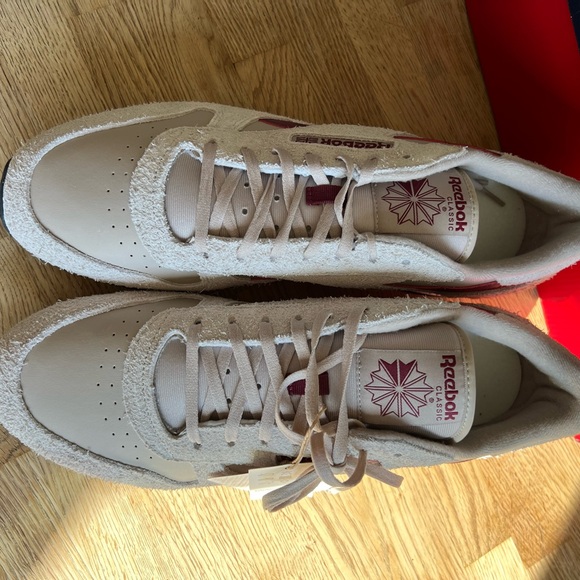 Reebok Men's Classic Leather Sneakers, Beige, Classic Burgundy Men’s  Size 13 - Picture 10 of 16